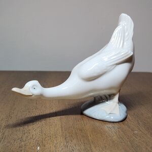 Vintage Nao by Lladro Goose or Duck Porcelain Figurine, EUC
